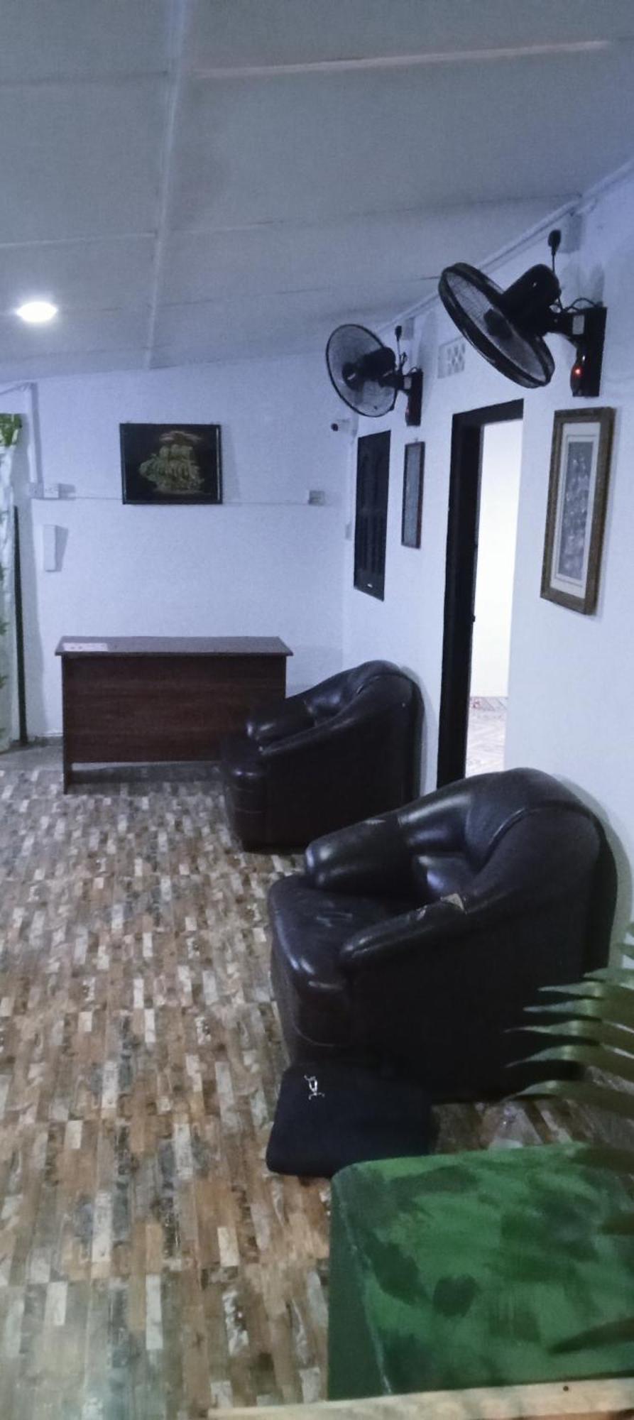 Kanthi Guest Inn Trincomalee Eksteriør bilde